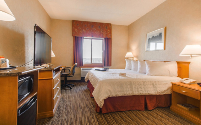 Humphry Inn & Suites