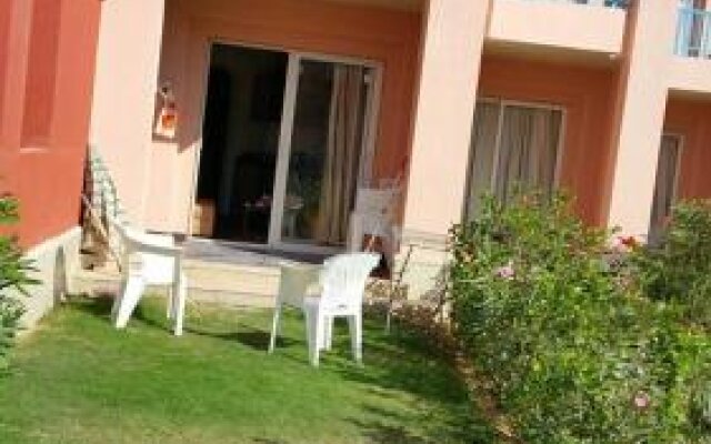 Chalet in Porto Matrouh with Private Garden