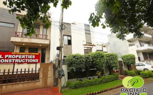 Pacific Inn Huda City Centre Sec 41