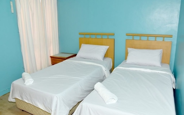 Marina Court by 80's Sabah Homestay – Guest Rooms – Kota Kinabalu