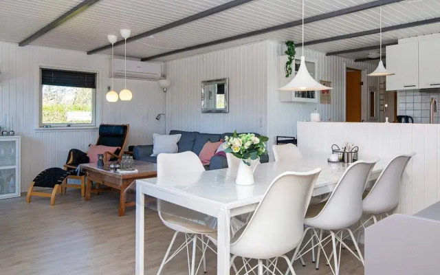 4 Person Holiday Home in Hemmet