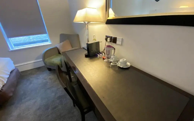 iHoliday Hotel