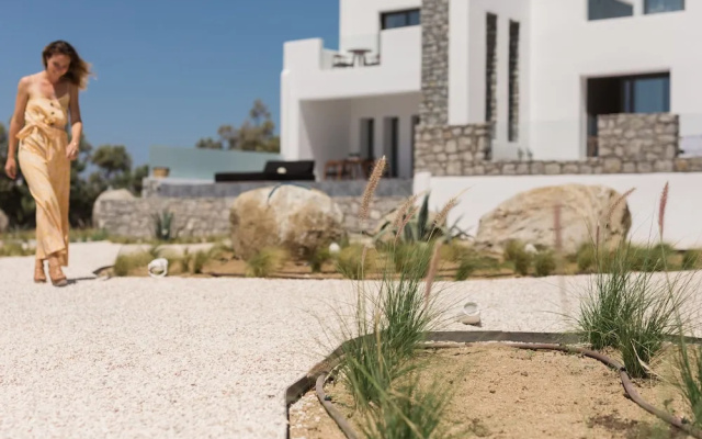 Milestones Naxos Hotel