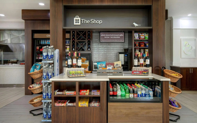 Hilton Garden Inn Detroit Metro Airport
