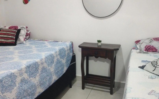 Apartamento com piscina e churrasqueira em Ubatuba
