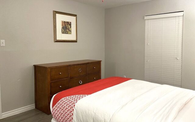 OYO Apartments at Broadmead