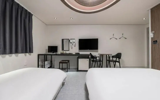 Suwon (Ingyedong) Kkul