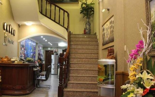 Il Divo Hostel