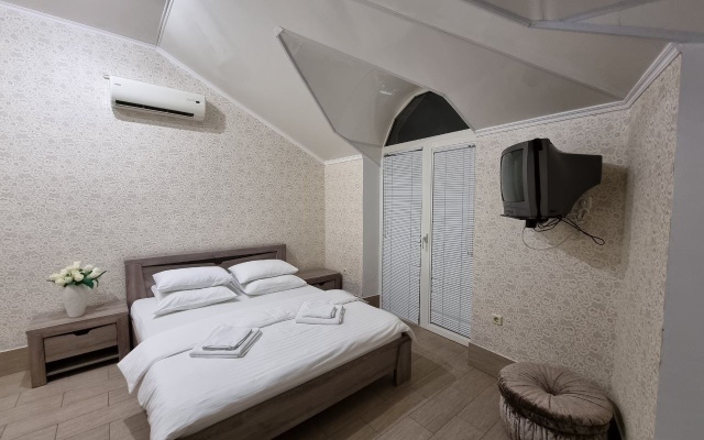 Chajka Hotel