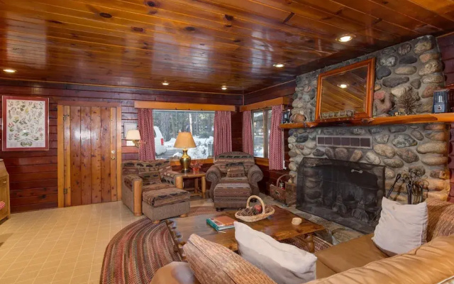 Hansen Cabin