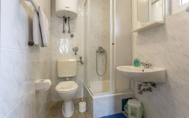 Bol Apartments Gospojica