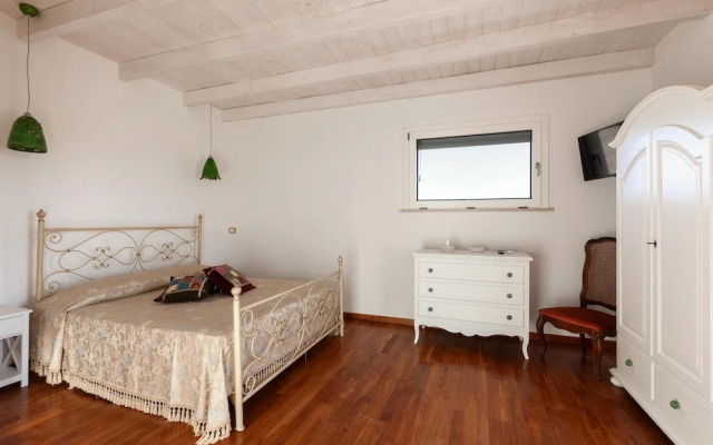 Sunny House Trilo with Pool