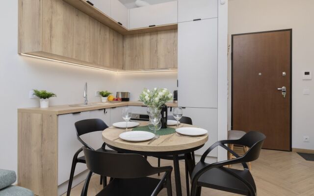 Krochmalna Apartment Warsaw by Renters