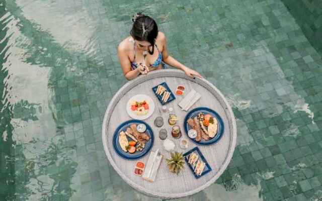Sunrise Suite Seminyak