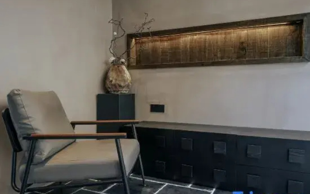 Guli · Private Courtyard Homestay (Dali Ancient City Erhai Store)