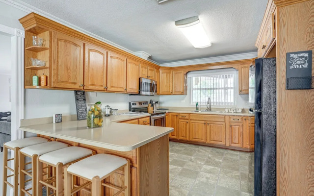 4 Mi to Legoland: Poolside Paradise!