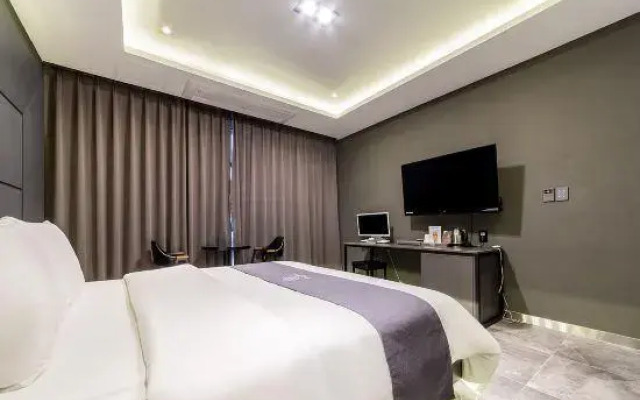 Rosabell Hotel
