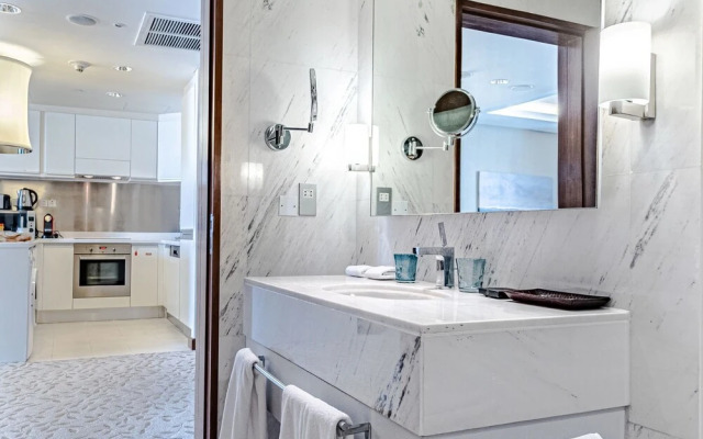 The address dubai mall Luxury 1bed balcony