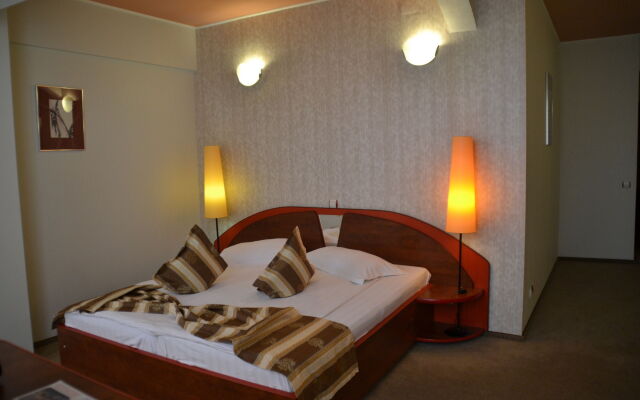 Hotel Helin Electroputere Mall