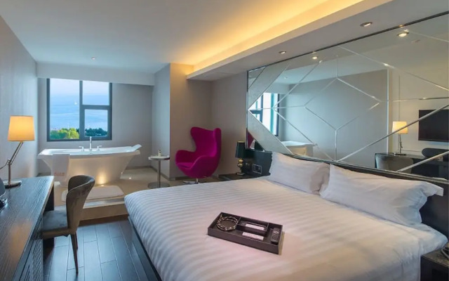 Crystal Orange Hotel