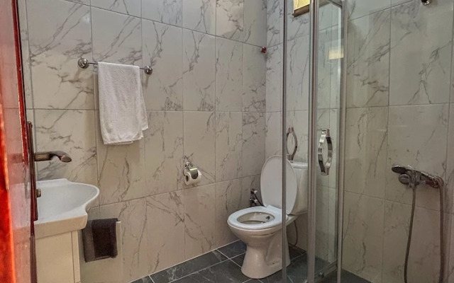 Ozgur Family House