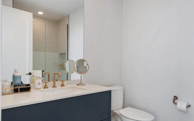 Group Escape 2 Luxury 3BR Penthouses