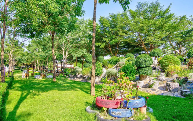 Thaiasia Goldensea Resort