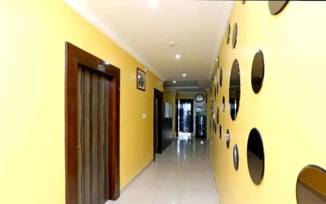 Hotel Royal Guest House by FabHotels