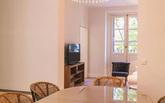 PYR Select Plaza Santa Ana