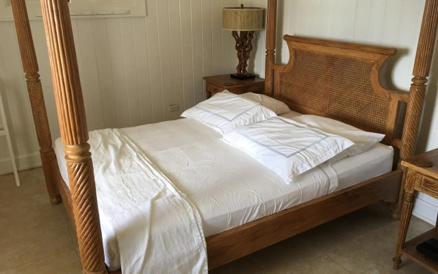 Atlantis Historic Inn