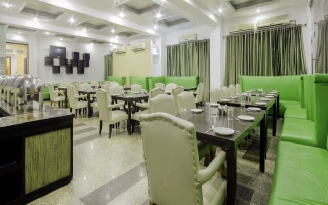 Hotel Bizzotel
