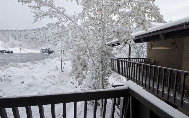 Storm Meadows East Slopeside - SE056