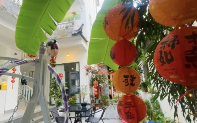 Yunxuan Design Light Luxury Art Designer Leisure Holiday Meisu