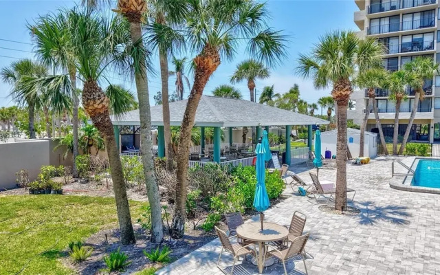 Siesta Beach Retreat 2 Bedroom Townhouse