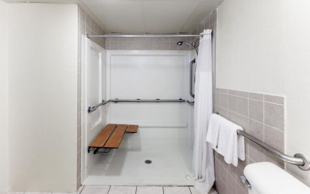 Days Inn by Wyndham Oklahoma City Fairground
