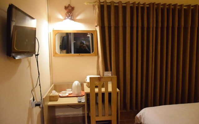 Hotel Siraaj Inn