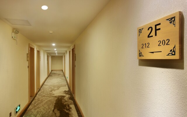 Wing Hotel Guilin- Pedestrian Street