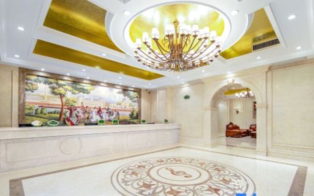 Vienna Hotel Kunming Yunda West Road Xiaodong Village Metro Station