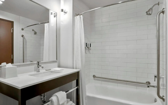 Four Points by Sheraton Edmonton International Airport
