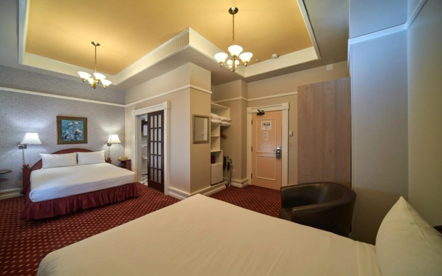 Bedford Regency Hotel