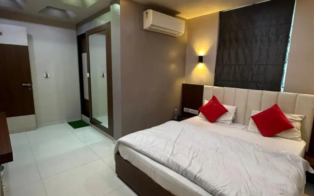 Hotel Suhagan Height