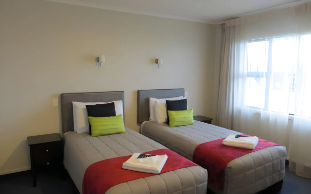 Harbour View Motel on Ahuriri Beach in Napier NZ with sea view suites