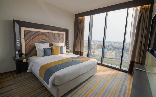 Novotel Kolkata Hotel & Residences Hotel