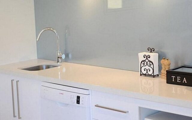 Burns Beach Bed & Breakfast