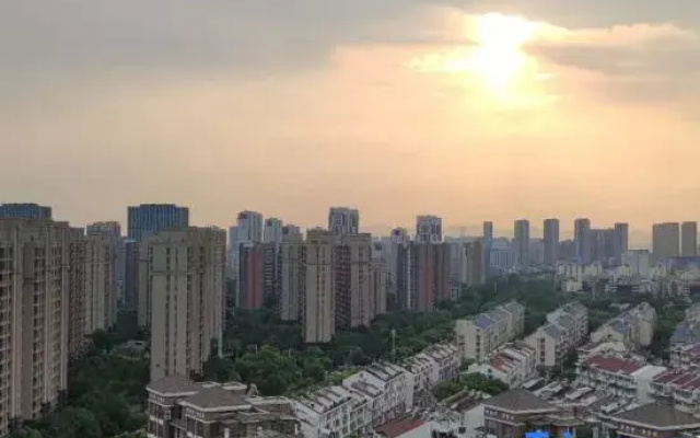 Sea Dream Hotel (Nanjing Olympic Sports Center Yingtian Street Subway Station Branch)