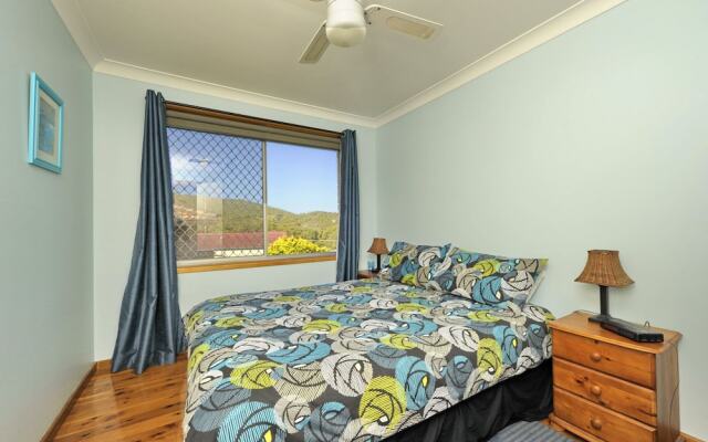 Pet Friendly Lentara St 10 - Fingal Bay