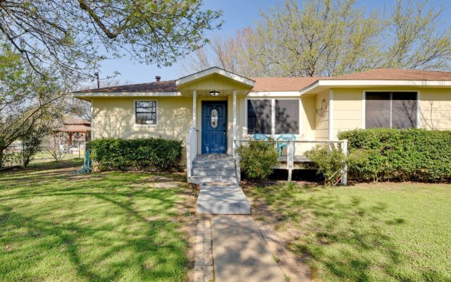 Waterfront Granbury Home: Easy Lake Access!