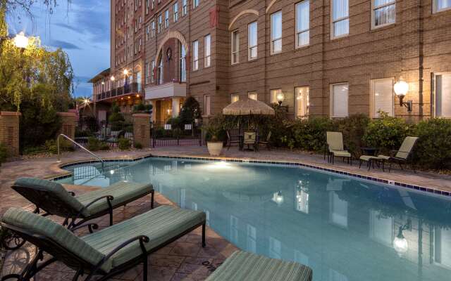 Carnegie Hotel & Spa