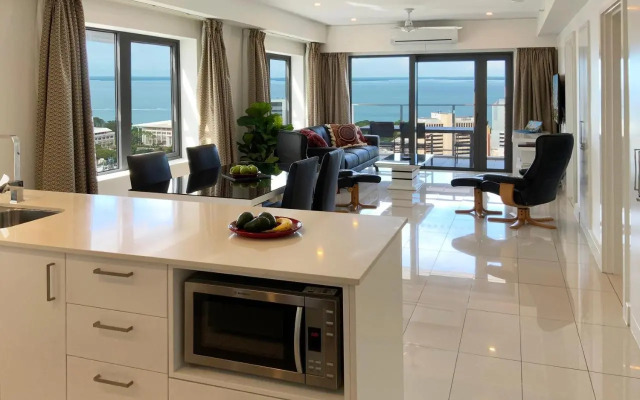 "Padstow" Top Location & Views At Penthousepads