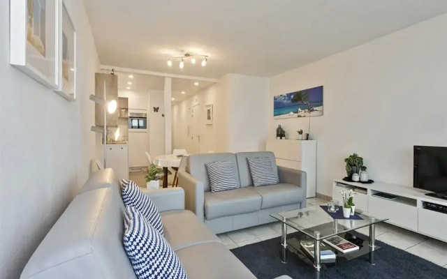 Apartment in Blankenberge With Sea Views